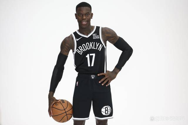 斯洛特是第四位处子赛季率队圣诞节登顶的主教练